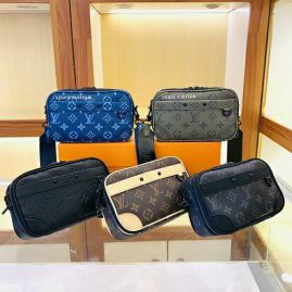 Picture of LV Mens Bags _SKUfw144941691fw